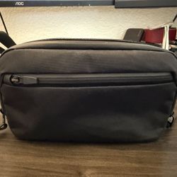 Aer Slim Pouch 2 X-pac