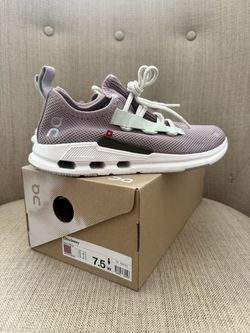 On Cloudeasy Women’s 7.5 Wide