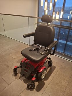 Jazzy Select 6 electric wheelchair