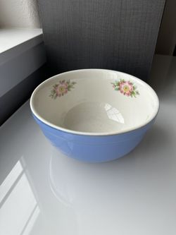 Vintage Hall’s Pottery Flower Mixing Bowl