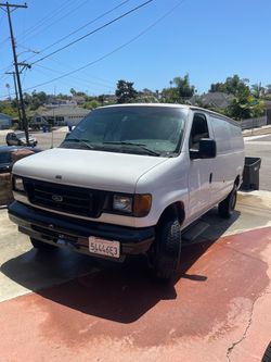 2005 ford e350