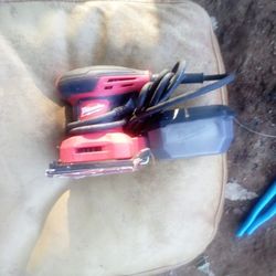 Milwaukee Sander 1/4 Corded