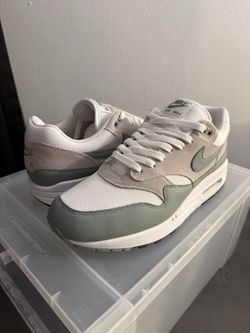 Nike air max 1 collection all size 8.5