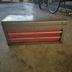 Vintage Cratsman Toolbox