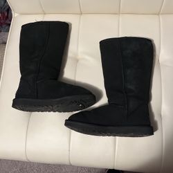 black uggs