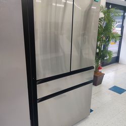 New Samsung
Bespoke 29 cu. ft. Standard Depth 4-Door French Door Refrigerator in Stainless Steel wit
