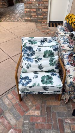 Arm chair