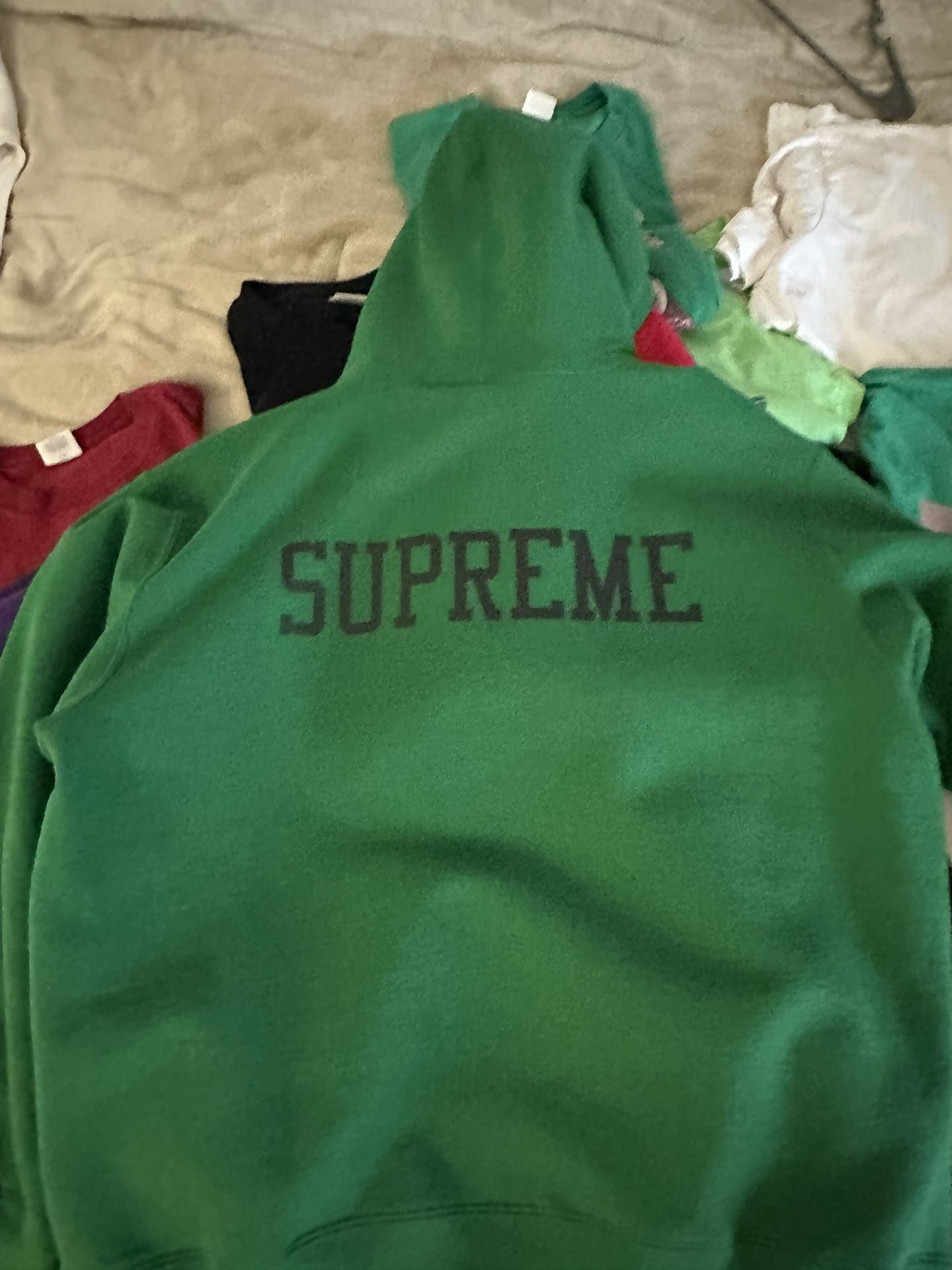 Supreme Hoodie