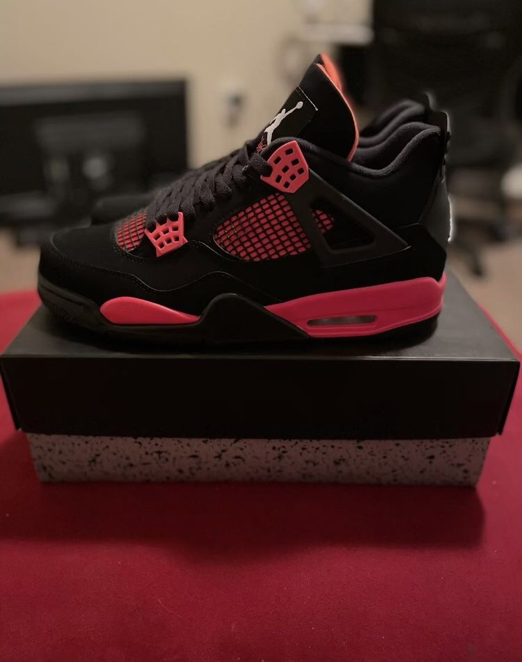 Air Jordan 4 Red Thunder