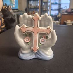 Awesome Glazed Porcelain Two Hands Holding A Pink Cross With Raised Flowers 4.5"H x 4"W Mint Condition