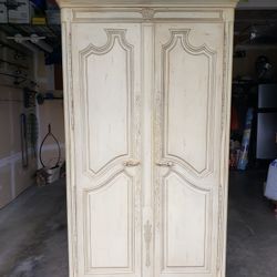 Drexel Heritage Entertainment TV Cabinet