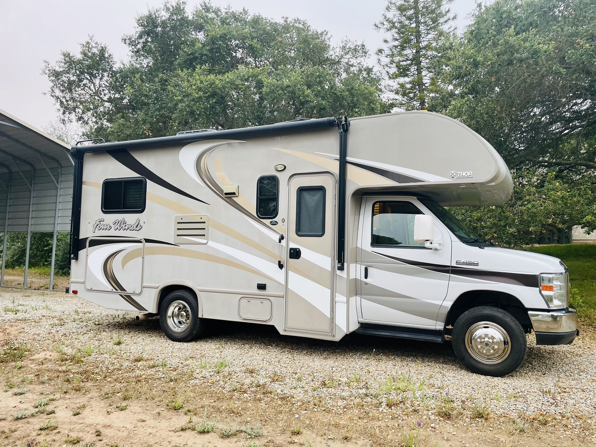 2016 Thor Motor Coach Four Winds 22E