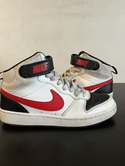 Nike Court Borough Mid Casual