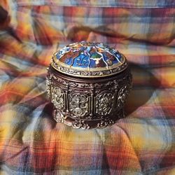 Ornate Music Box -12 Constellation LED + Music