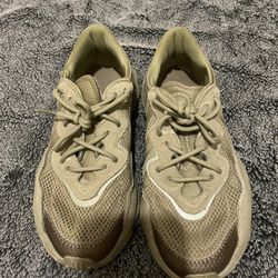 Adidas Sneakers 