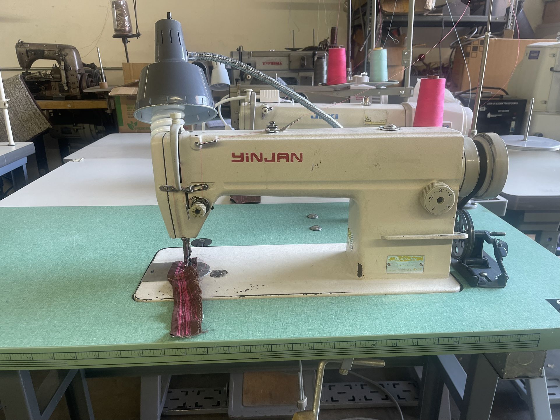 Maquina De Una Aguja Industrial Single Needle Sewing Machine Retail & Services