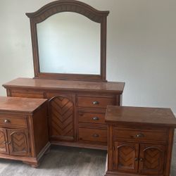 Master Bed Room Dresser