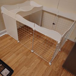 Animal Play Pen