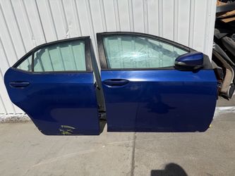 2014 2015 2016 2017 2018 2019 TOYOTA COROLLA FRONT RIGHT PASSENGER SIDE DOOR OEM