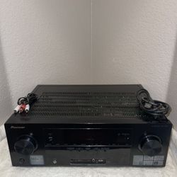 Pioneer VSX-1022-K 3D 7.1ch Home Theater AV Receiver 140Wx7 HDMI