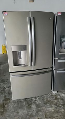 GE French Door Fridge – Slate, Ice/Water Dispenser