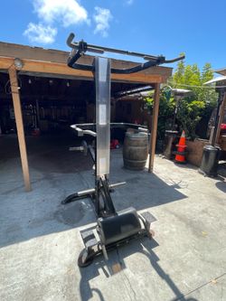 Pull up machine