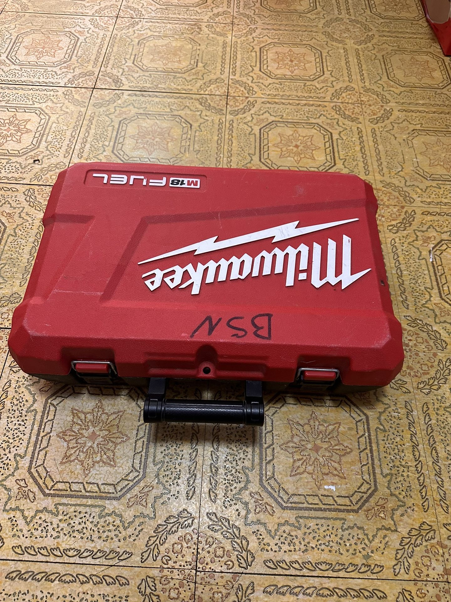 Milwaukee Case