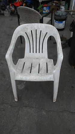 12 Sillas de plastico