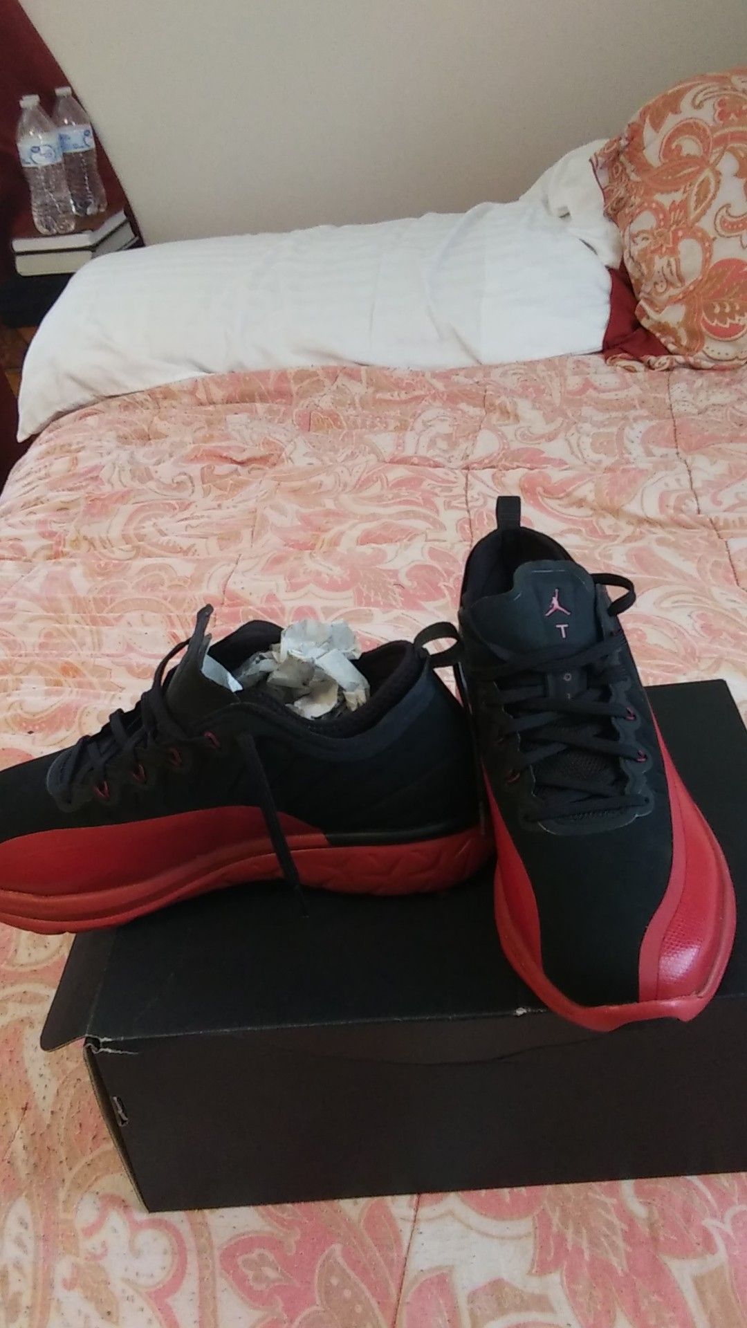 Jordan"s boys size 9