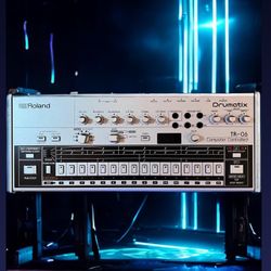 Roland TR-06 Drum Machine (TR-606)