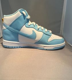 Never worn  NEW Nike Dunk High Retro Mens Size 9 1/2 Chill White DD1399 401