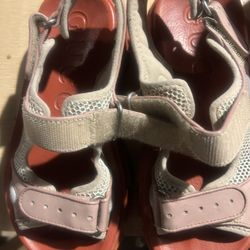 Women’s Gucci Sandals 