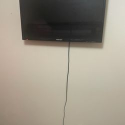 Black Wall TV 