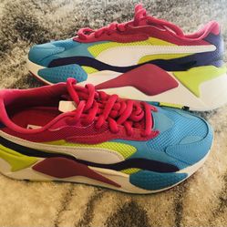 PUMAS RS-X3 PUZZLE Sz.71/2 Women . 