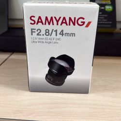 Samyang Lens