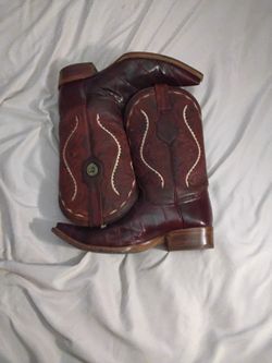 Maroon Boots Size 8.5