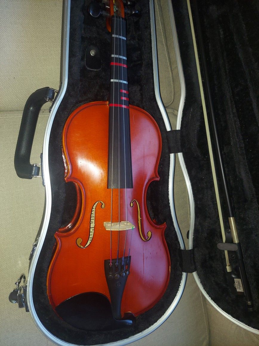 3/4 Orchestra Violin Mint Condition