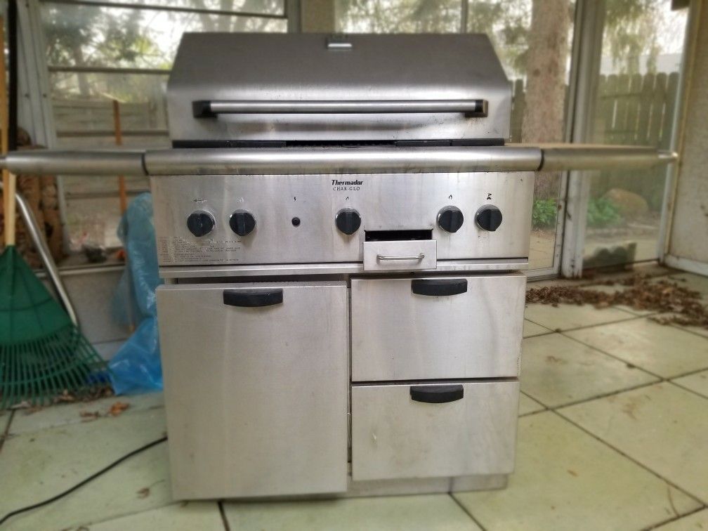 Thermador Char-glo gas grill for repair