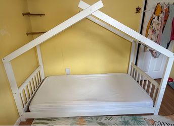 Twin Montessori Floorbed