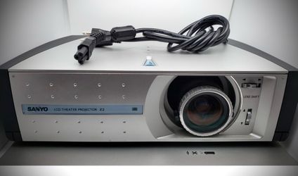 Sanyo PLV-Z2  3LCD Video Projector In Original Box