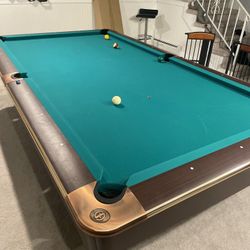 9 Foot Pool Table 