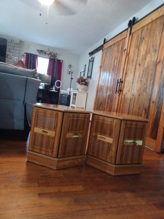Nightstand Set of 2 VintageVictoria Narrow Side Table for Small Spaces, Bedside Table
