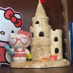 Hello Kitty Sand Castle Ceramic 