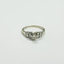14K White Gold Diamond Ring