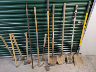 Assorted digging/landscaping tools