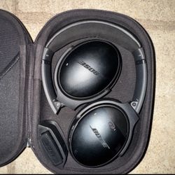 Bose QuietComfort Noise Cancelling  Headphones - Black