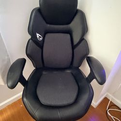 black gaming chair