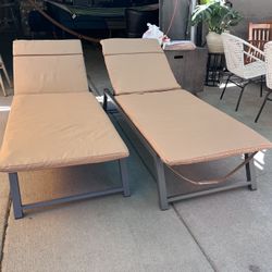 Pool Loungers