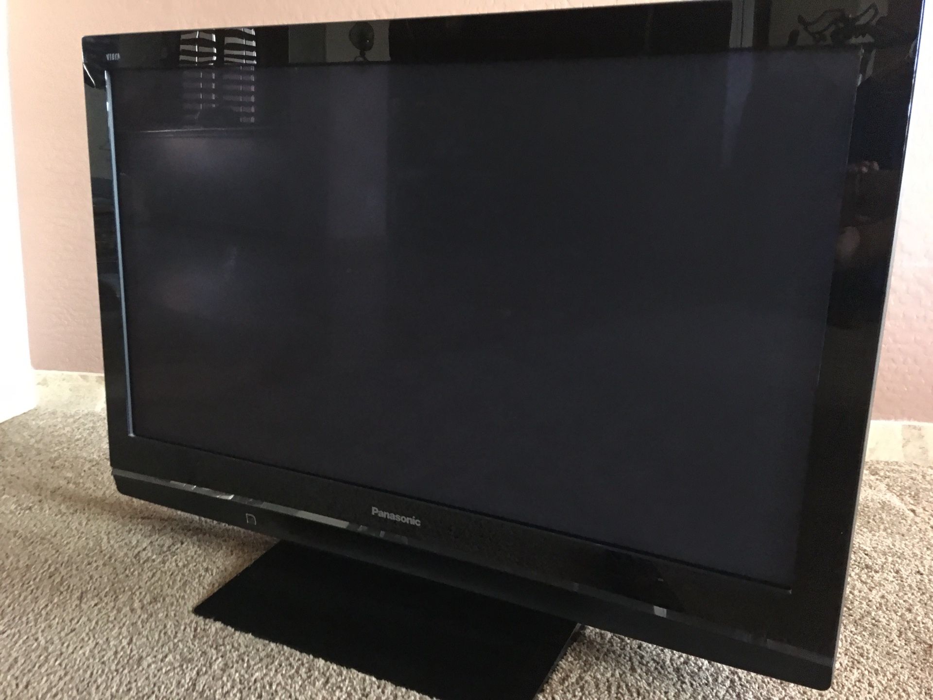 40” Panasonic TV with stand and remote