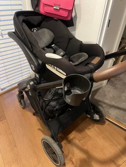 5 In 1 Maxi Cosi Travel Stroller + Base 